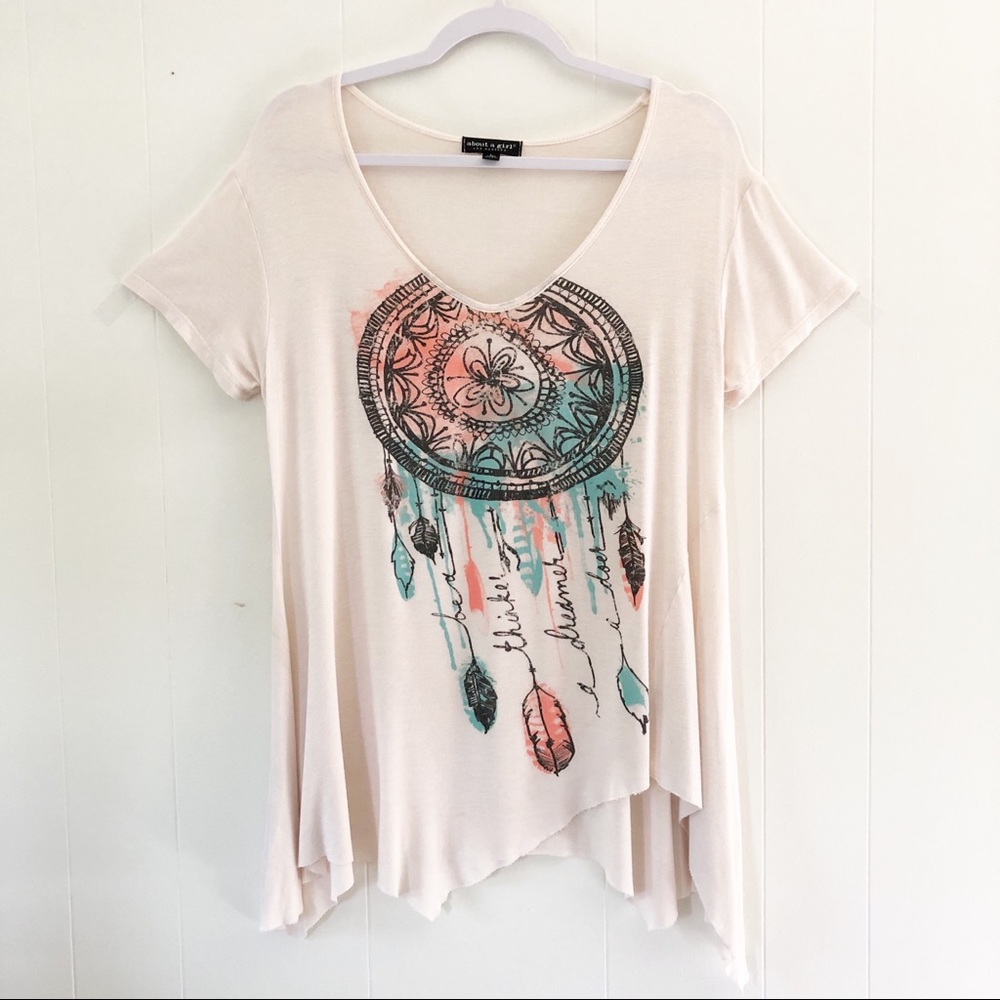 About a Girl Asymmetrical Dreamcatcher Tee Size LG